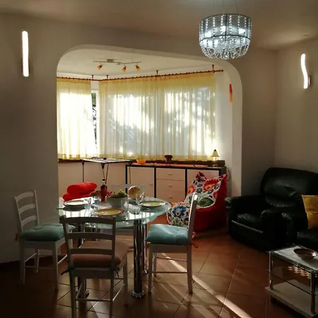 Safir Apartman *